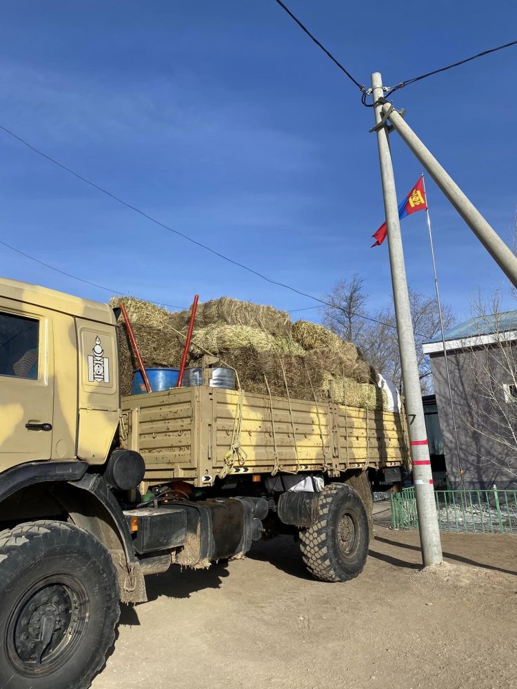 СУМЫН ОНЦГОЙ КОМИСС НҮДЭН БАГТ АЖИЛЛАЖ БАЙНА.