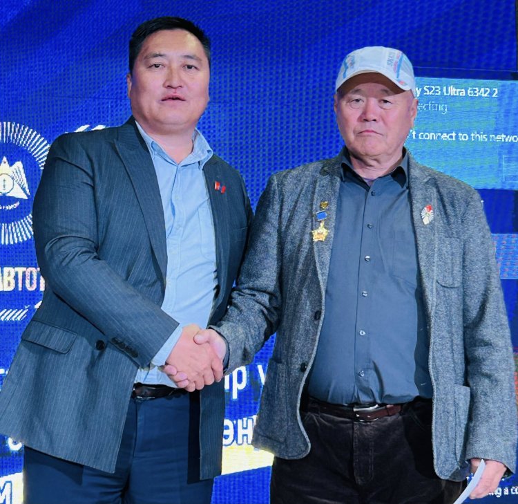 МОНГОЛ УЛСАД АВТОТЭЭВРИЙН САЛБАР ҮҮСЭЖ ХӨГЖСӨНИЙ 100 ЖИЛИЙН ОЙН БАЯРЫН ХУРАЛ ШАГНАЛ ГАРДУУЛАХ ҮЙЛ АЖИЛЛАГАА ЗОХИОН БАЙГУУЛАГДЛАА.