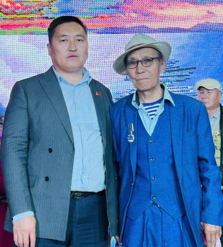 МОНГОЛ УЛСАД АВТОТЭЭВРИЙН САЛБАР ҮҮСЭЖ ХӨГЖСӨНИЙ 100 ЖИЛИЙН ОЙН БАЯРЫН ХУРАЛ ШАГНАЛ ГАРДУУЛАХ ҮЙЛ АЖИЛЛАГАА ЗОХИОН БАЙГУУЛАГДЛАА.